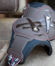 Laden Sie das Bild in den Galerie-Viewer, Fetlock boots protection | Temple | Makebe | Horse accessories | Technical