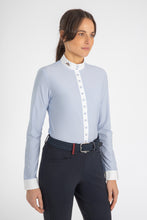 Laden Sie das Bild in den Galerie-Viewer, Turniershirt DAFNE &quot;A thousand buttons&quot;