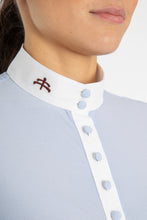 Laden Sie das Bild in den Galerie-Viewer, Turniershirt DAFNE &quot;A thousand buttons&quot;