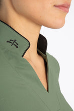 Load image into Gallery viewer, Ladies long sleeve polo mod. WENDY