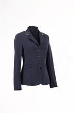 Load image into Gallery viewer, blue | model CINDY PREMIUM | lady horse riding jacket | model CINDY | tech fabric | technical materials | technical fabric | riding | equestrian | Makebe | Made in Italy | clothing | jacket | riding jacket | free movememt system | comfort | comfort of movements | elastic materials | riding elastic jacket | elegance | blue jacket | blue navy |