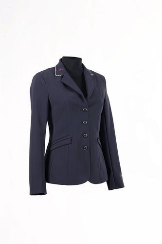 blue | model CINDY PREMIUM | lady horse riding jacket | model CINDY | tech fabric | technical materials | technical fabric | riding | equestrian | Makebe | Made in Italy | clothing | jacket | riding jacket | free movememt system | comfort | comfort of movements | elastic materials | riding elastic jacket | elegance | blue jacket | blue navy |