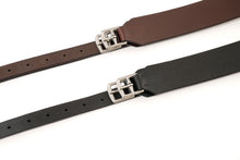 Laden Sie das Bild in den Galerie-Viewer, Large leather stirrups | Makebe | equstrian | horse accessories | riding accessories | stirrups | Made in Italy | comfortable | stability | no pain | no twisting |