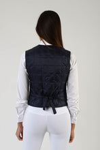 Laden Sie das Bild in den Galerie-Viewer, Ladies jacket | lady jacket | Body Warmer | model LADYBIRD | Makebe | clothing | equestrian | leisure time | sleeveless | padded | Made in Italy | blue