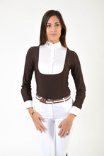 Laden Sie das Bild in den Galerie-Viewer, Ladies long sleeve polo shirt | lady long sleeve polo shirt | cotton | long sleeves polo shirt | long sleeves shirt | model ANGEL | long sleeves riding polo | lady polo | lady riding shirt | riding shirt | ladies riding shirt | comfort of movement | Makebe | clothing | equestrian | riding | technical material | made in Italy | elegance | brown |
