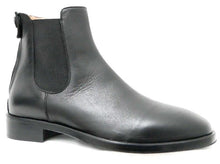 Laden Sie das Bild in den Galerie-Viewer, Madrid Ankle Boots