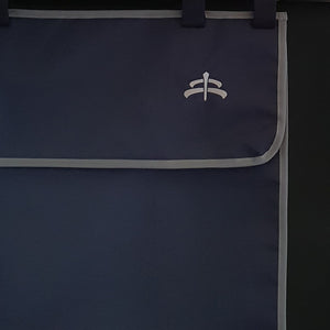 Stable drape | stable | drape | Makebe logo | equestrian | riding | horse | colors | Makebe | stable line | blue |